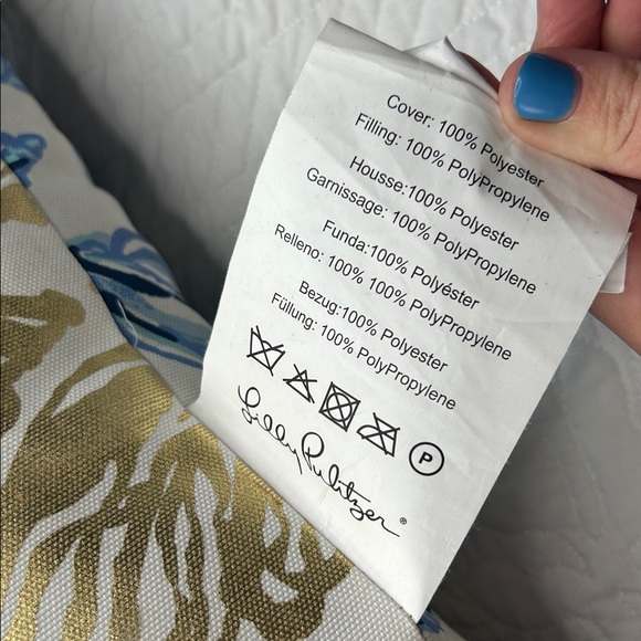 LILLY PULITZER Oversized 24" x 24" Outdoor Pillow - Picture 5 of 9